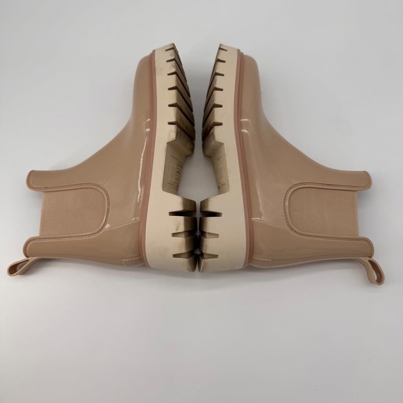 Dolce Vita Thunder H2O Beige Patent Lug Chelsea Boots Waterproof Ankle Womens 7 - Picture 8 of 11